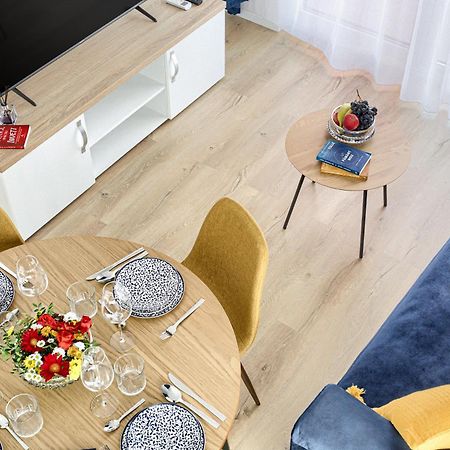 Ari Navy Apartment - High-End Residence 阿拉德 外观 照片